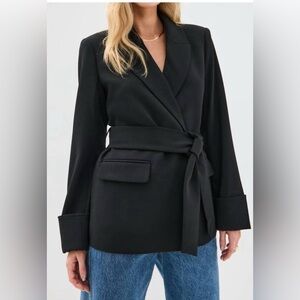 NEW FAVORITE DAUGHTER Adrienne Belted  Blazer Black Small